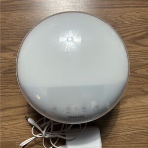 Phillips HF3520 Smart Sleep Wake-Up Light with Sunrise Simulation Alarm Clock